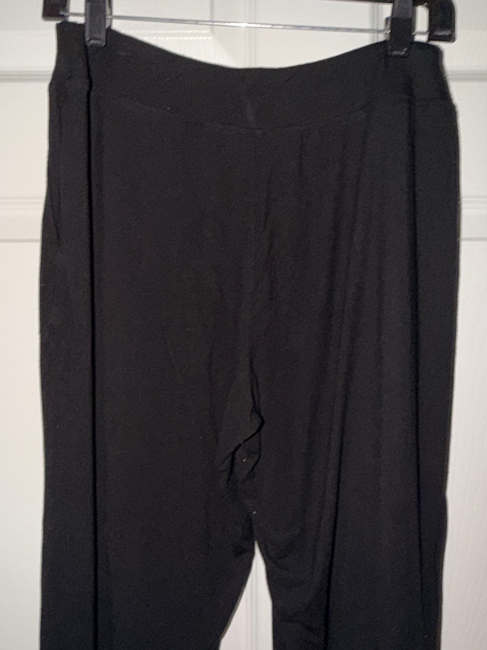Soma Pajama Set M Black Cropped Pants Lace Shelf Bra Cami Soft Rayon Stretch - Picture 10 of 13